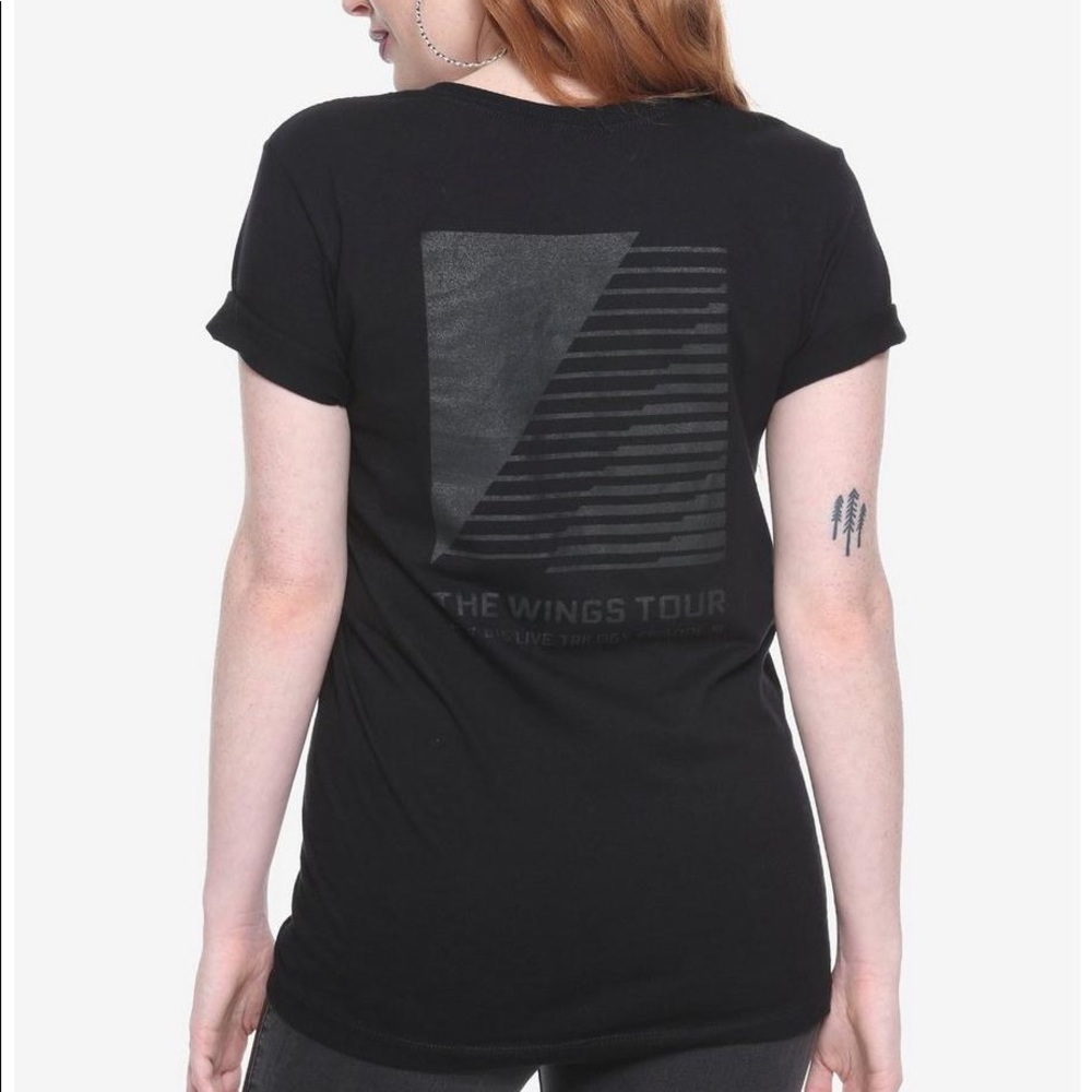 BTS WINGS TOUR 2017 Black T-Shirt Hot Topic